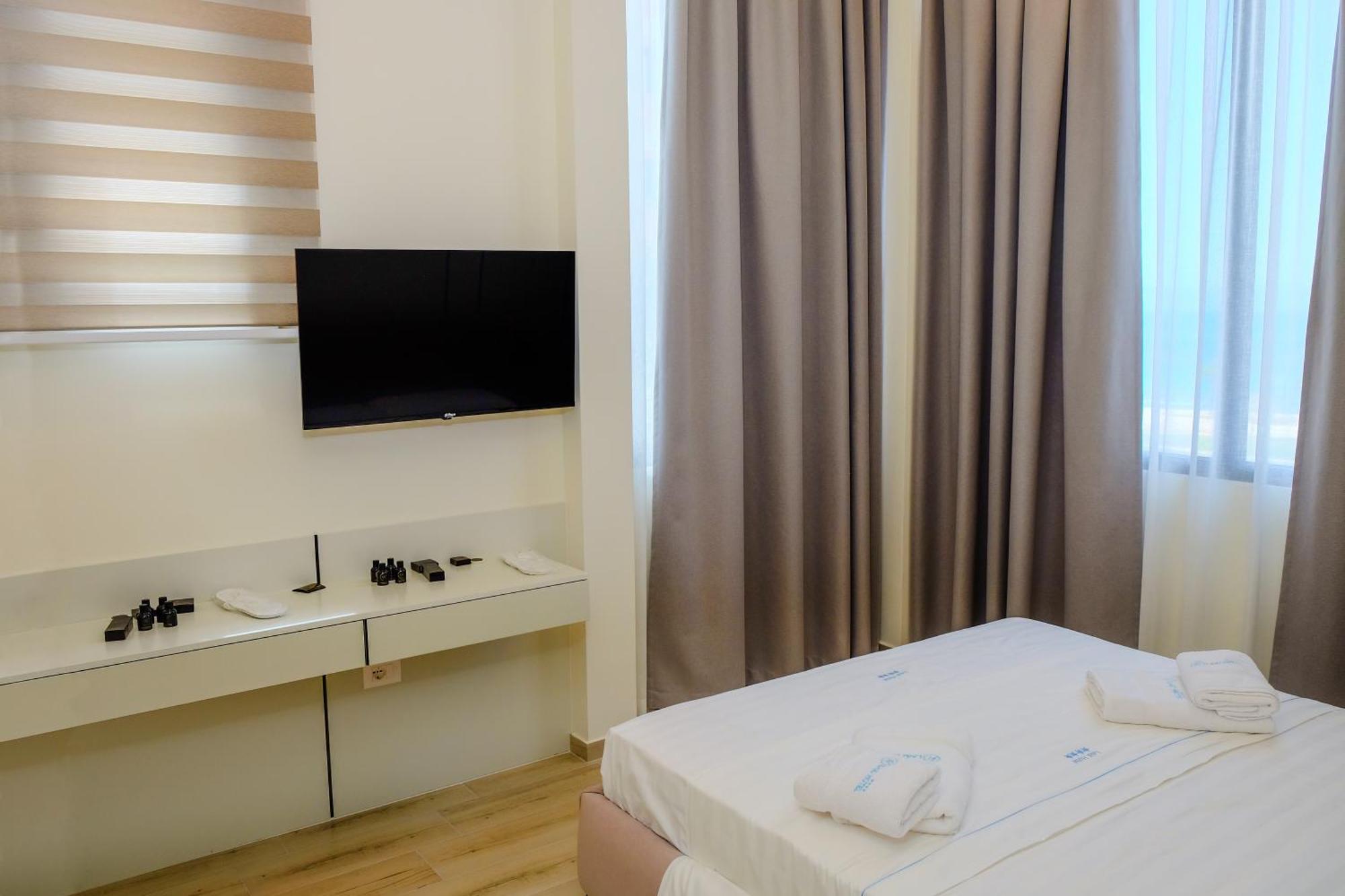 Laid Hotel فلورا المظهر الخارجي الصورة