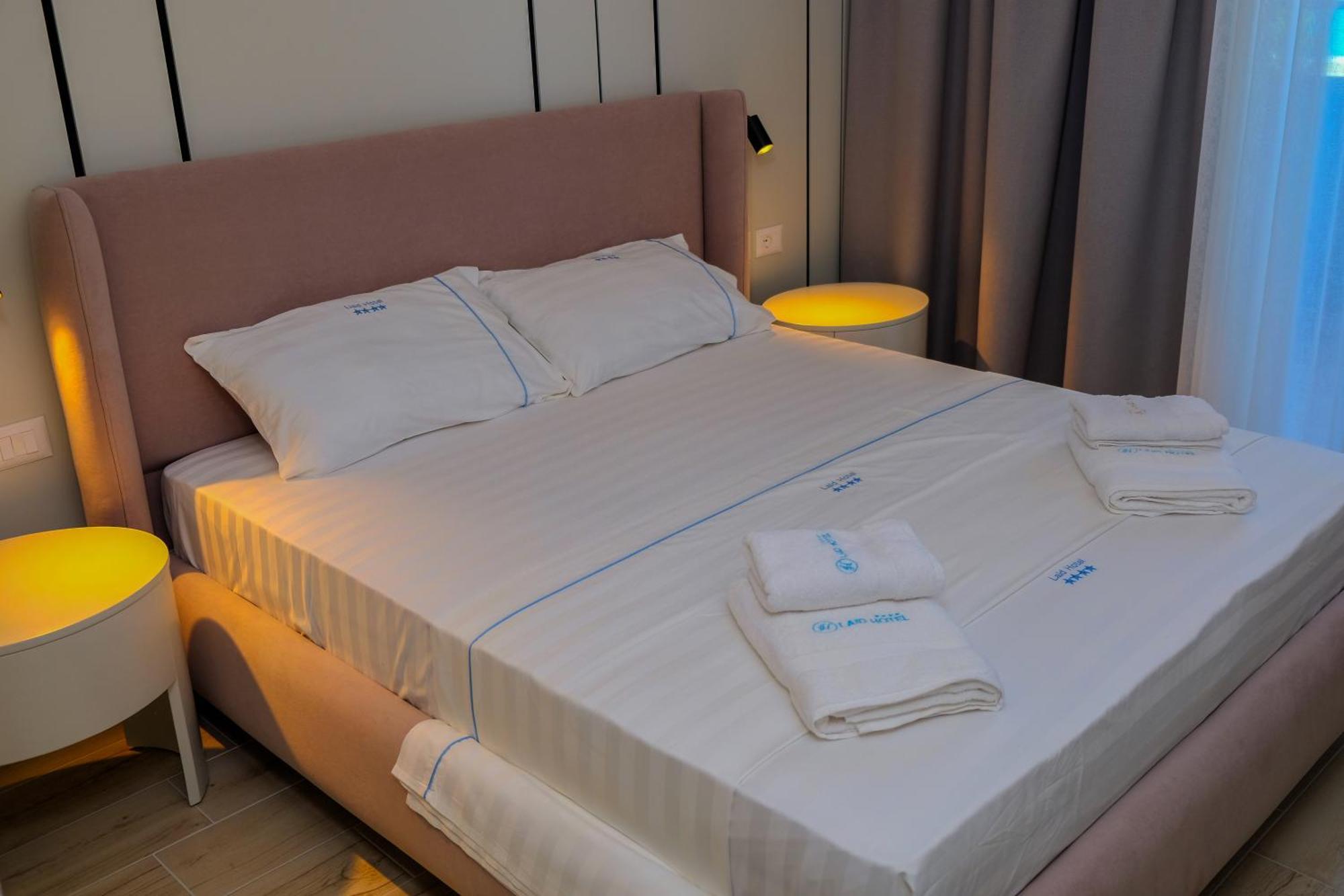Laid Hotel فلورا المظهر الخارجي الصورة